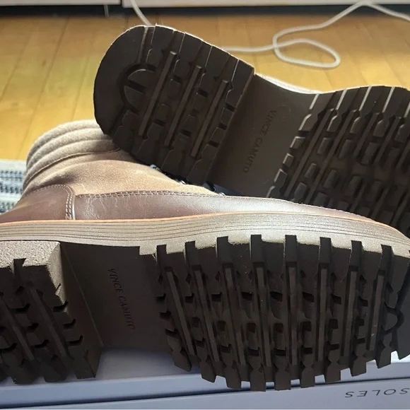 Vince Camuto Mertami Women's Boots Sable/Wild Mushroom - Picture 3 of 3